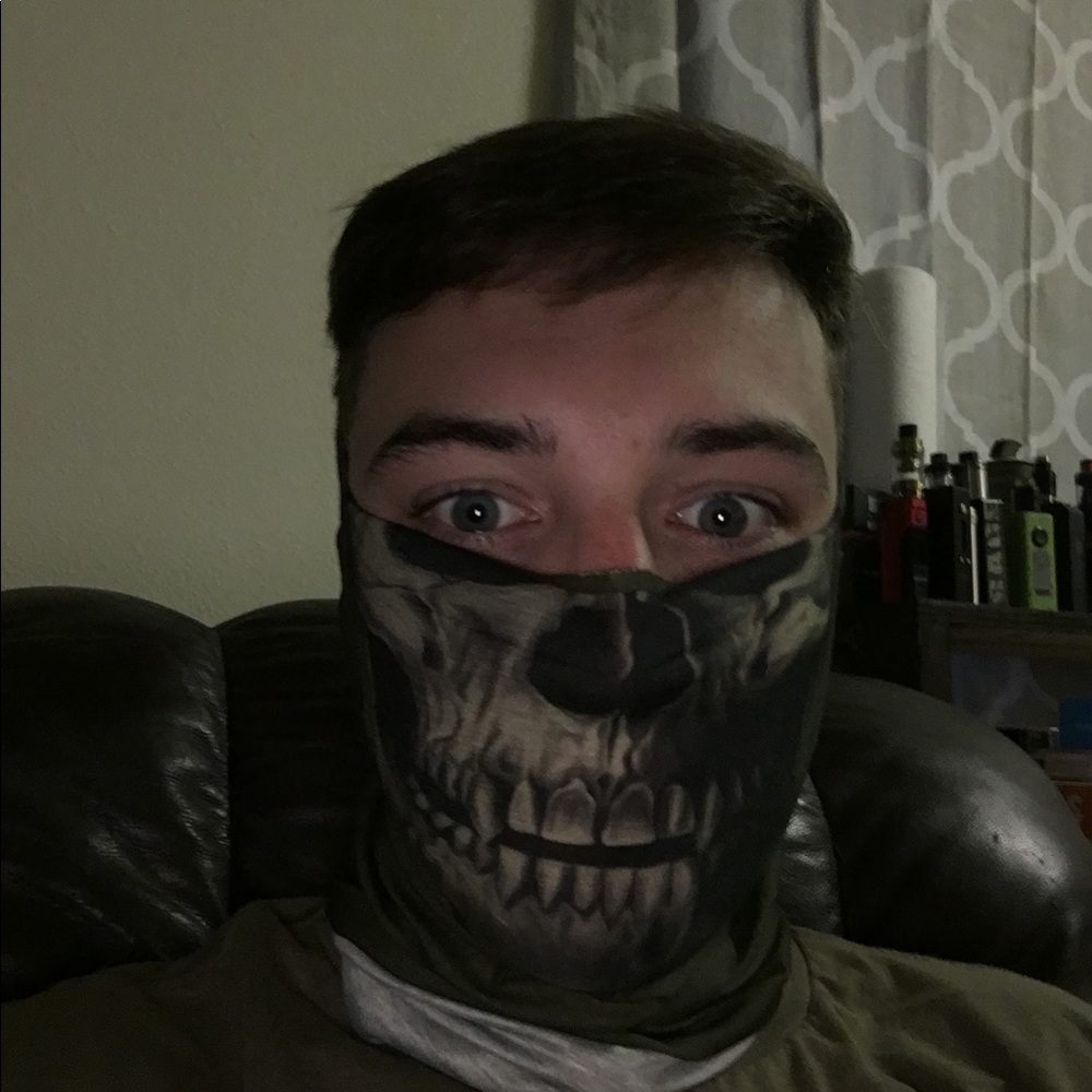 Meet your Posher, Joshua